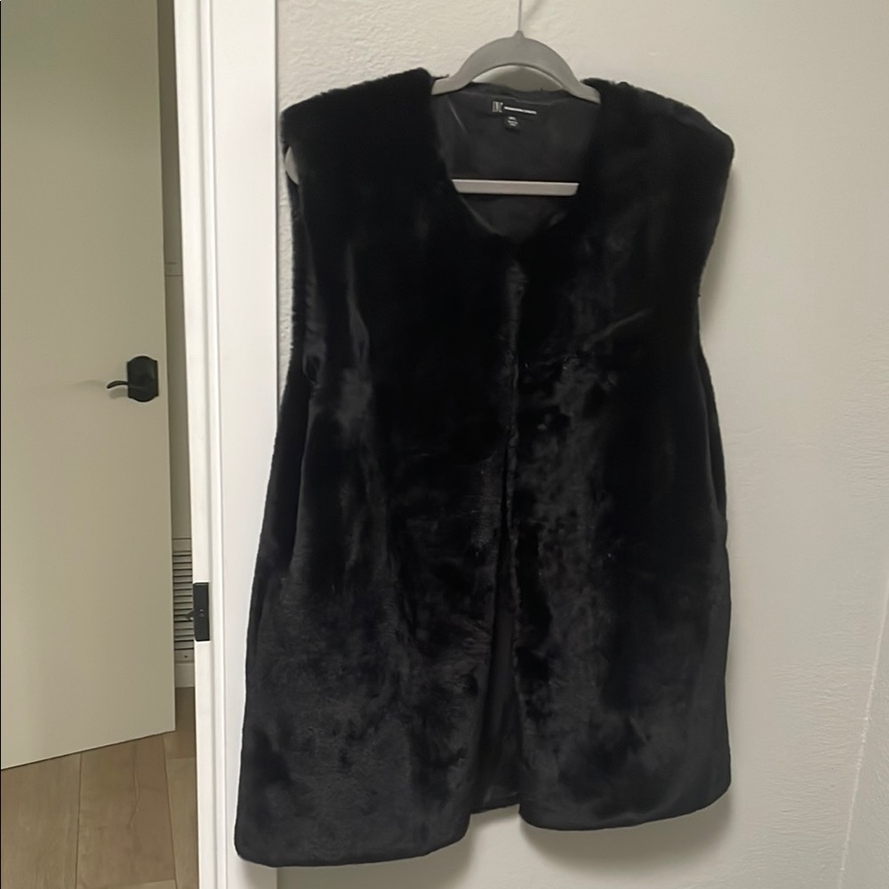 INC International Concepts Black Sleeveless Jacket